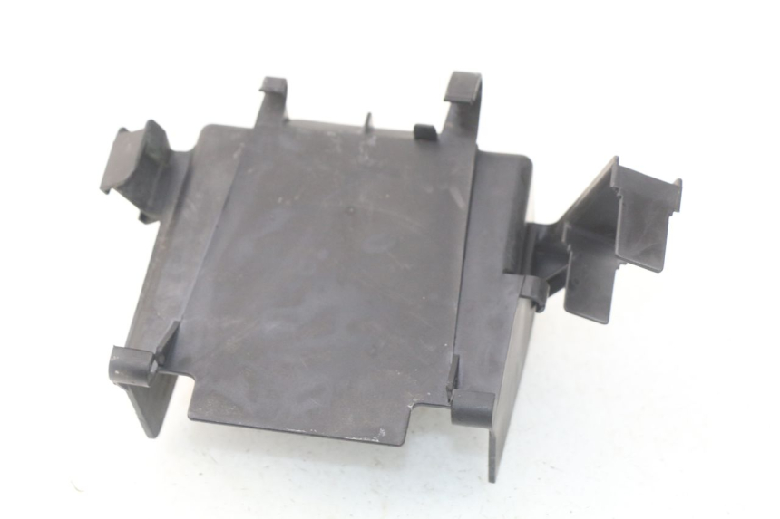 photo de CAIXA DE BATERIA HONDA SES DYLAN 125 (2002 - 2006) - Detalhe da peça