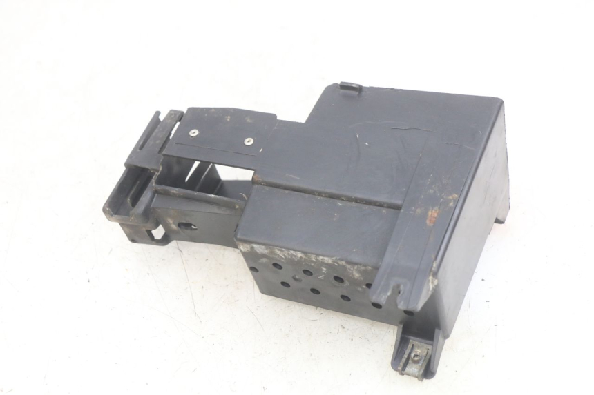 photo de SUPORTE DE BATERIA PEUGEOT SPEEDFIGHT LC 50 (1996 - 2002) - Outro ângulo de visão