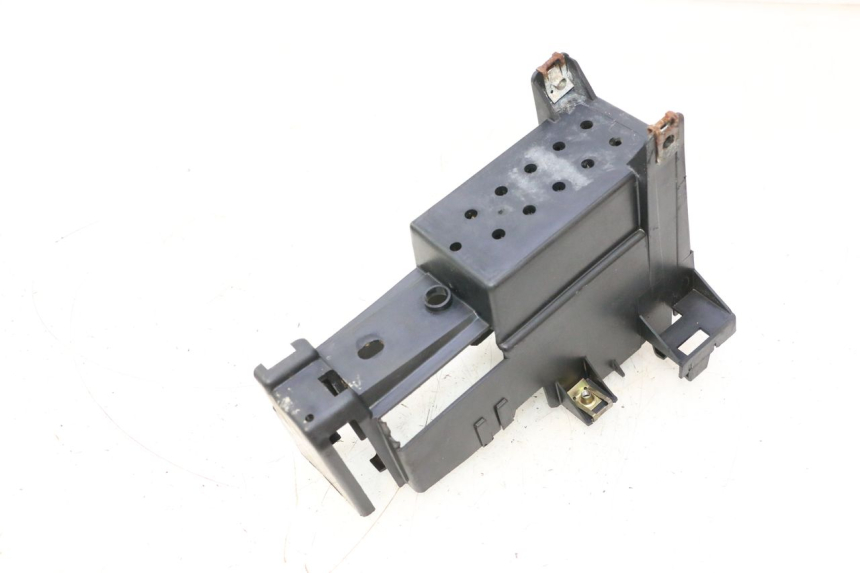 photo de SUPORTE DE BATERIA PEUGEOT SPEEDFIGHT LC 50 (1996 - 2002) - Zoom do estado de desgaste