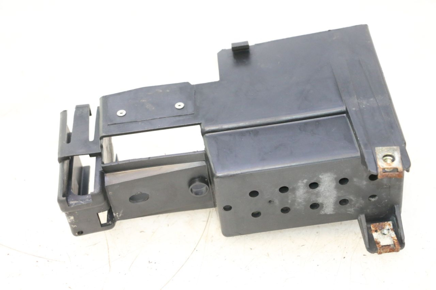 photo de SUPORTE DE BATERIA PEUGEOT SPEEDFIGHT LC 50 (1996 - 2002) - Outro ângulo de visão