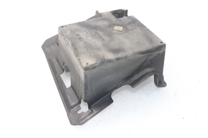 photo de CAIXA DE BATERIA TRIUMPH SPRINT ST ABS 1050 (2005 - 2007) - Outro ângulo de visão