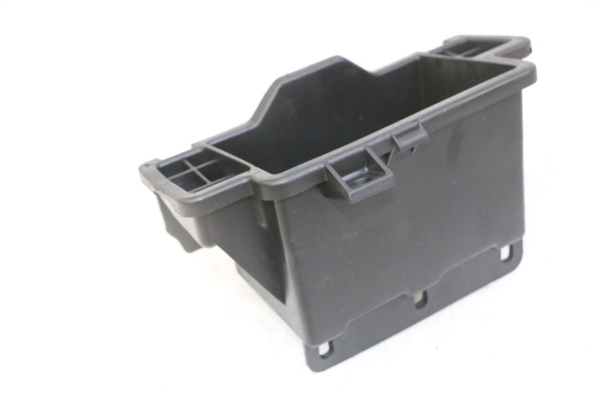 photo de SUPORTE DE BATERIA PIAGGIO SUPER LX 125 (2000 - 2003) - Outro ângulo de visão