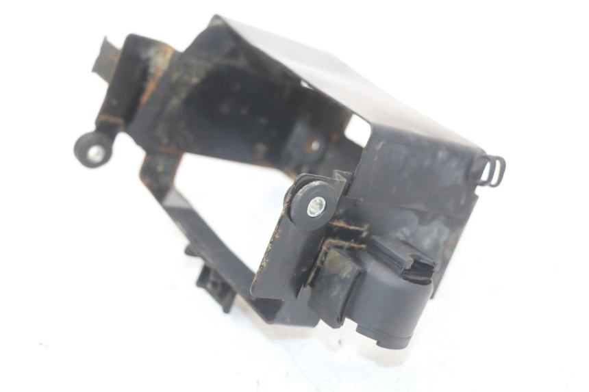 photo de SUPORTE DE BATERIA SUZUKI GS F 500 (2004 - 2007) - Zoom do estado de desgaste