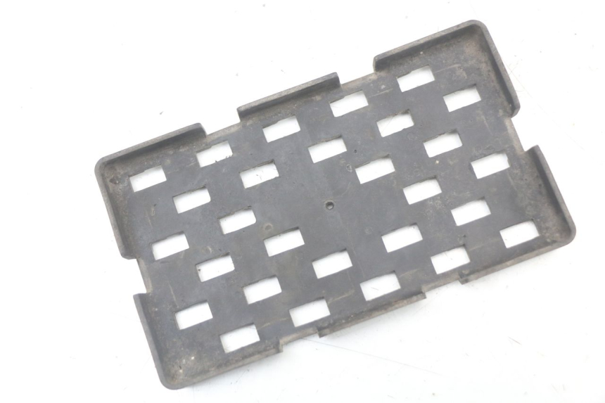 photo de CAIXA DE BATERIA SUZUKI GSR 750 (2011 - 2017) - Detalhe da peça