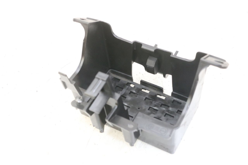 photo de SUPORTE DE BATERIA SUZUKI GSX F GSXF 650 (2007 - 2015) - Outro ângulo de visão