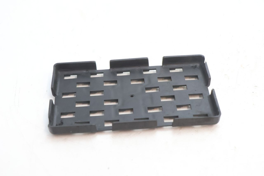 photo de CAIXA DE BATERIA SUZUKI SV S 650 (2003 - 2009) - Detalhe da peça