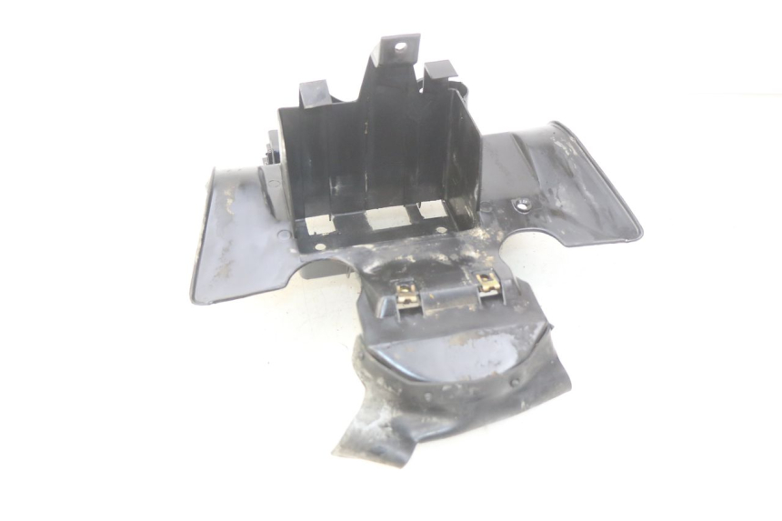 photo de CAIXA DE BATERIA PEUGEOT SV 125 (1991 - 1994) - Outro ângulo de visão