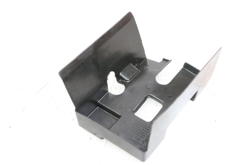 photo de CAIXA DE BATERIA HUSQVARNA SVARTPILEN 401 (2018 - 2023) - Pontos de fixação