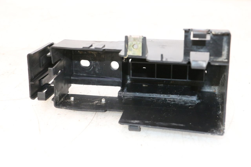 photo de CAIXA DE BATERIA PEUGEOT TREKKER 50 (1995 - 2004) - Ampliação técnica