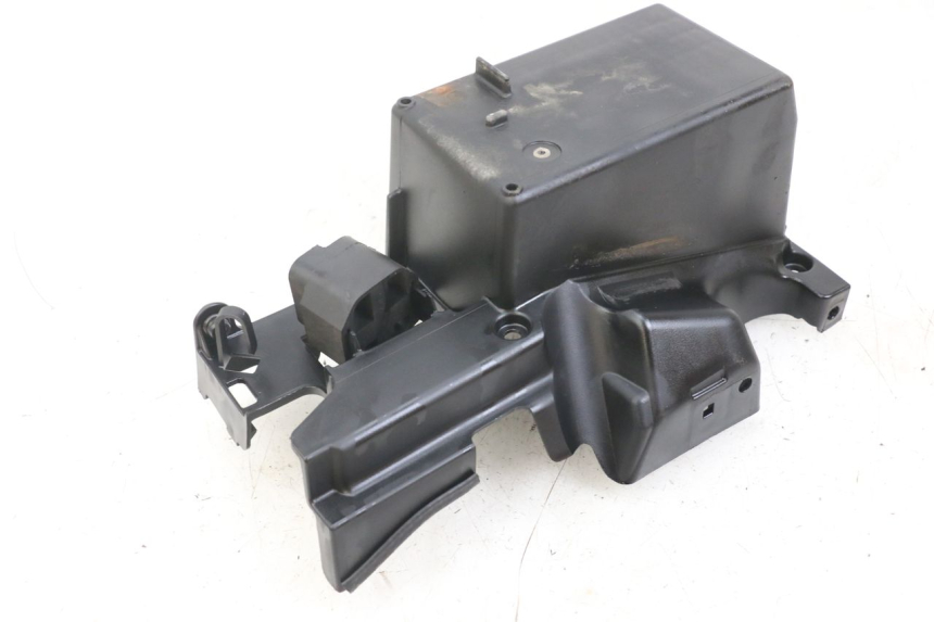 photo de CAIXA DE BATERIA KAWASAKI VERSYS ABS 650 (2015 - 2018) - Zoom do estado de desgaste