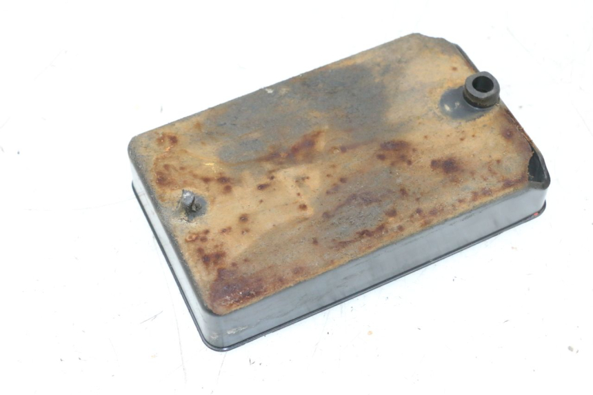 photo de CAIXA DE BATERIA PIAGGIO VESPA GTS SUPER IE 125 (2009 - 2016) - Zoom do estado de desgaste