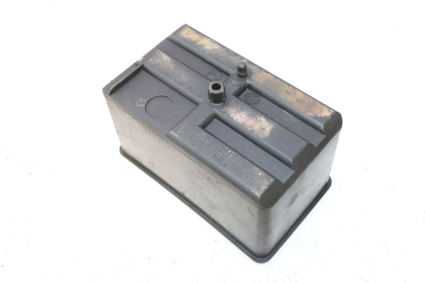 photo de CAIXA DE BATERIA PIAGGIO VESPA S 2T 50 (2007 - 2014) - Outro ângulo de visão