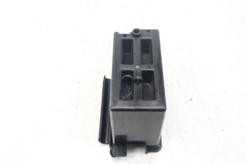 photo de CAIXA DE BATERIA PIAGGIO VESPA SPRINT 2T 50 (2014 - 2018) - Ampliação técnica