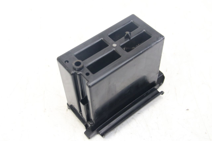 photo de CAIXA DE BATERIA PIAGGIO VESPA SPRINT 2T 50 (2014 - 2018) - Vista geral