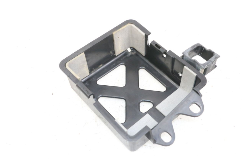 photo de SUPORTE DE BATERIA SUZUKI VL INTRUDER 125 (2004 - 2007) - Zoom do estado de desgaste