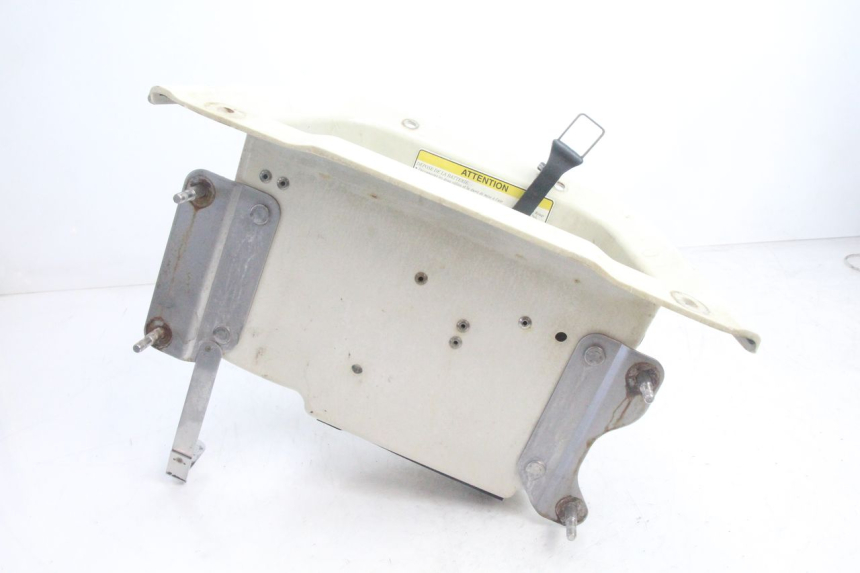 photo de CAIXA DE BATERIA YAMAHA WAVE RUNNER GP R 1200 (2000 - 2003) - Outro ângulo de visão