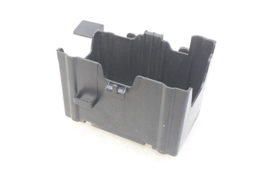 photo de CAIXA DE BATERIA SYM WOLF SB 125 (2011 - 2018) - Zoom do estado de desgaste