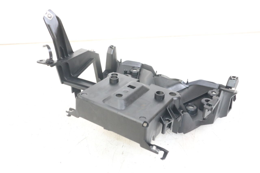 photo de CAIXA DE BATERIA YAMAHA XMAX X-MAX ABS 125 (2017 - 2020) - Estado da superfície
