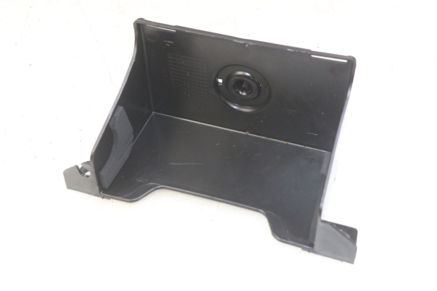 photo de SUPORTE DE BATERIA YAMAHA X-MAX XMAX 125 (2010 - 2013) - Zoom do estado de desgaste