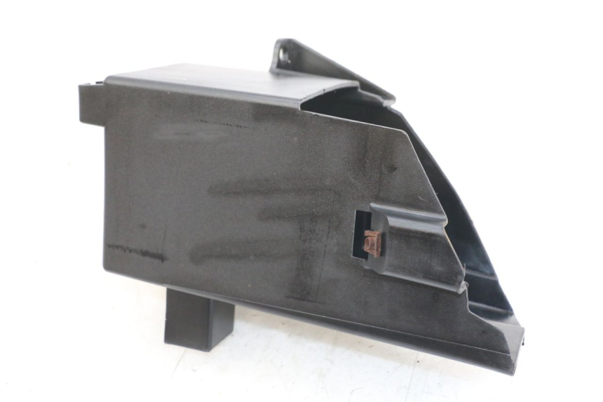 photo de SUPORTE DE BATERIA YAMAHA XMAX X-MAX 125 (2006 - 2009) - Zoom do estado de desgaste