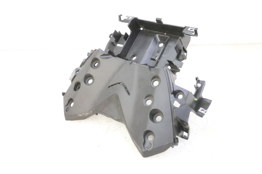 photo de CAIXA DE BATERIA YAMAHA XMAX X-MAX 125 (2021 - 2025) - Pontos de fixação