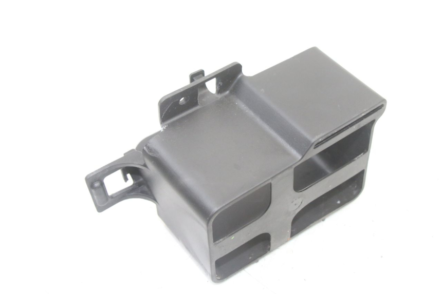 photo de CAIXA DE BATERIA YAMAHA TRACER 7 700 (2020 - 2024) - Zoom do estado de desgaste