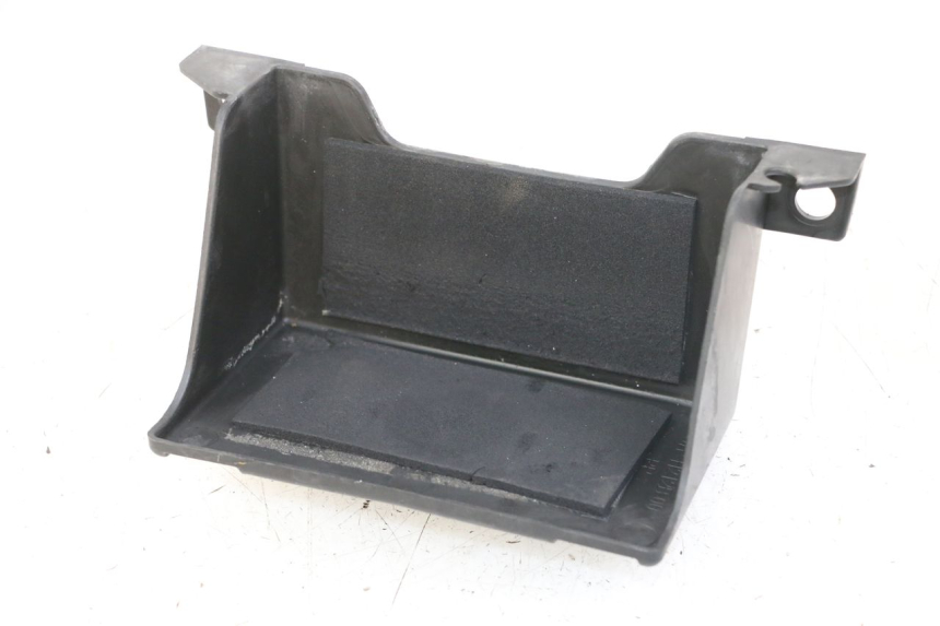 photo de CAIXA DE BATERIA YAMAHA X-MAX XMAX ABS 250 (2010 - 2014) - Outro ângulo de visão
