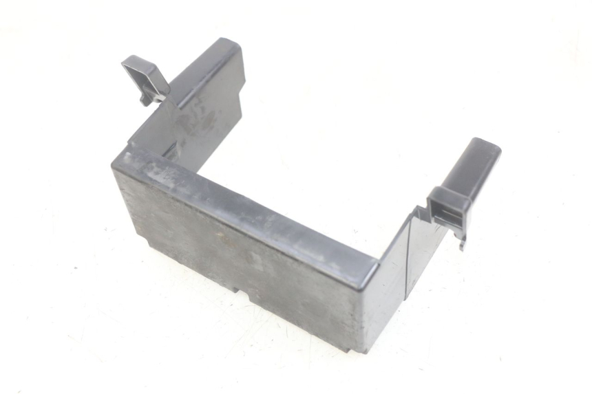 photo de SUPORTE DE BATERIA YAMAHA YP MAJESTY 400 (2004 - 2008) - Detalhe da peça