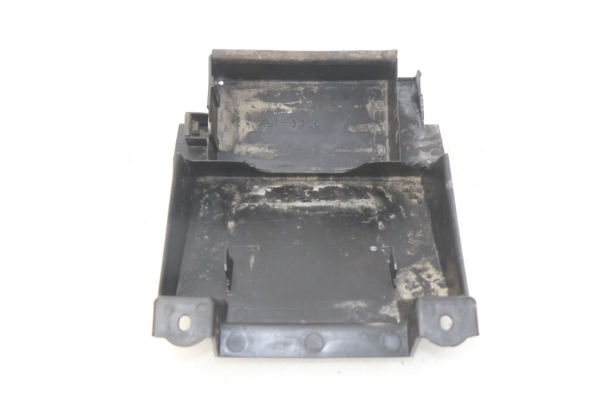 photo de SUPORTE DE BATERIA KAWASAKI Z S 750 (2003 - 2006) - Outro ângulo de visão