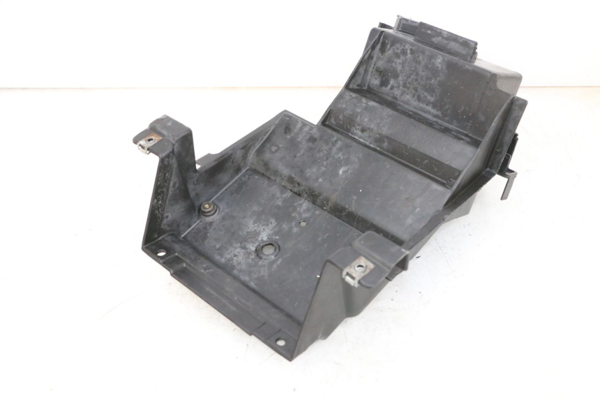 photo de SUPORTE DE BATERIA KAWASAKI ZR 7 750 (1999 - 2004) - Detalhe da peça