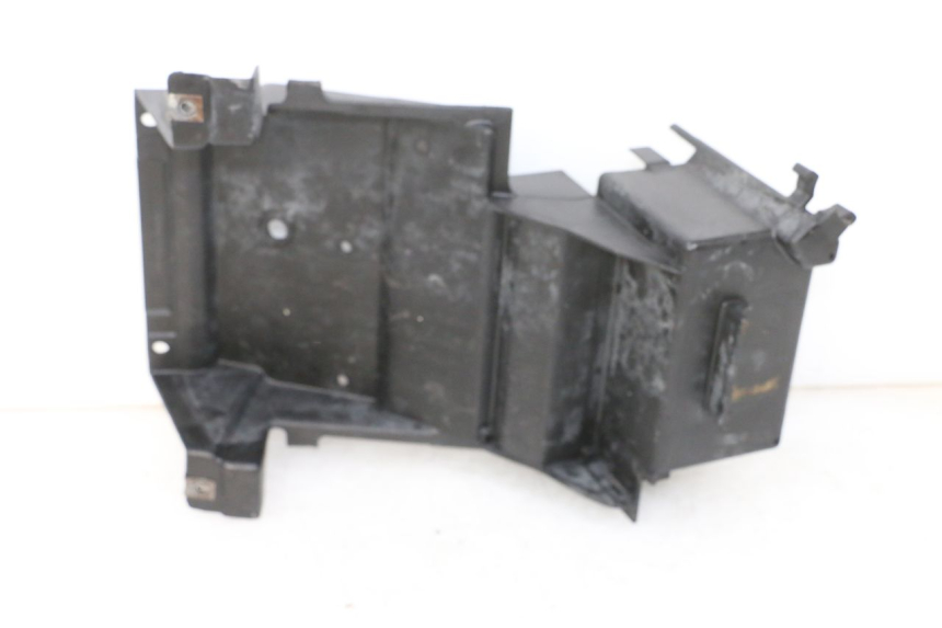 photo de SUPORTE DE BATERIA KAWASAKI ZR 7 750 (1999 - 2004) - Zoom do estado de desgaste