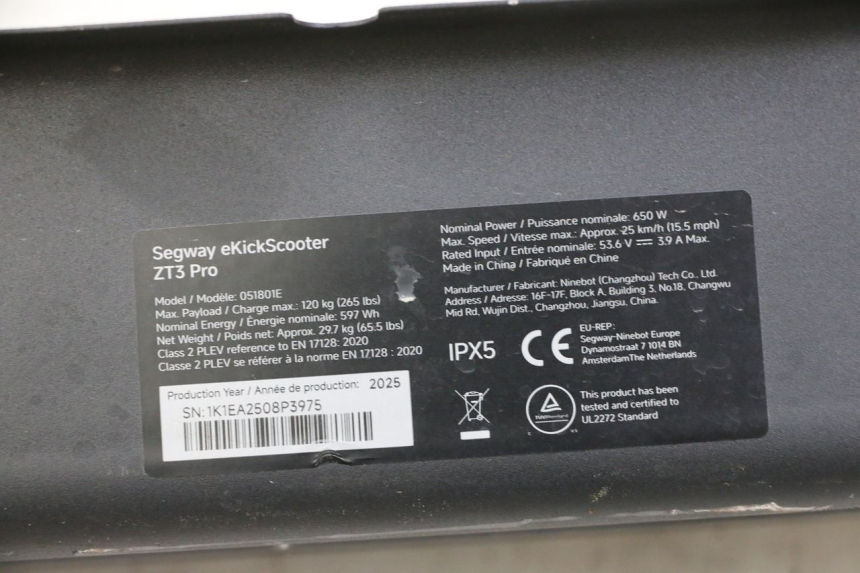 photo de SUPORTE DE BATERIA SEGWAY NINEBOT ZT3 PRO 1 - Detalhe da peça