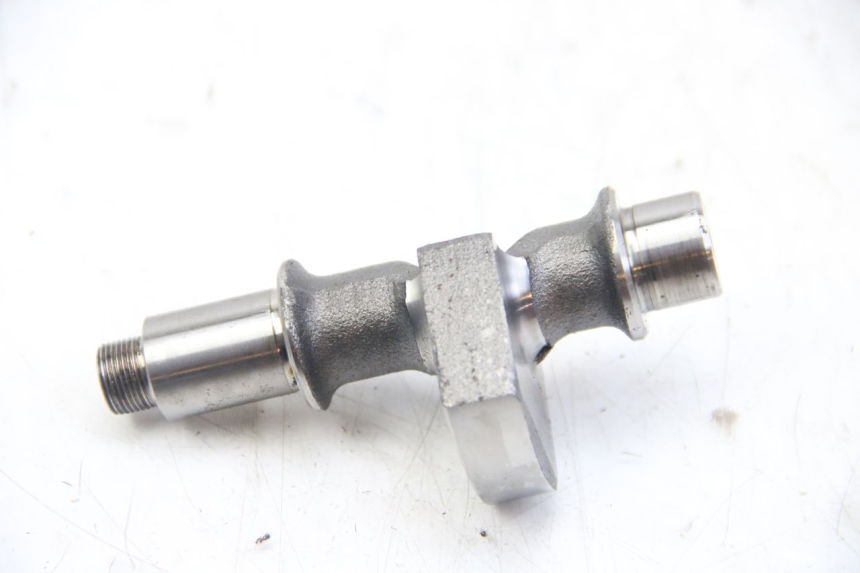 photo de BALANÇADOR DO MOTOR YAMAHA SR 125 (1982 - 2003) - Detalhe da peça
