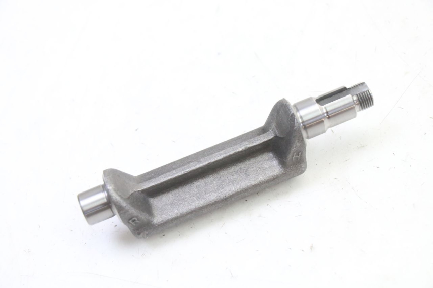 photo de BALANÇA DO MOTOR YAMAHA TDR DELTABOX 125 (1997 - 2003) - Zoom do estado de desgaste