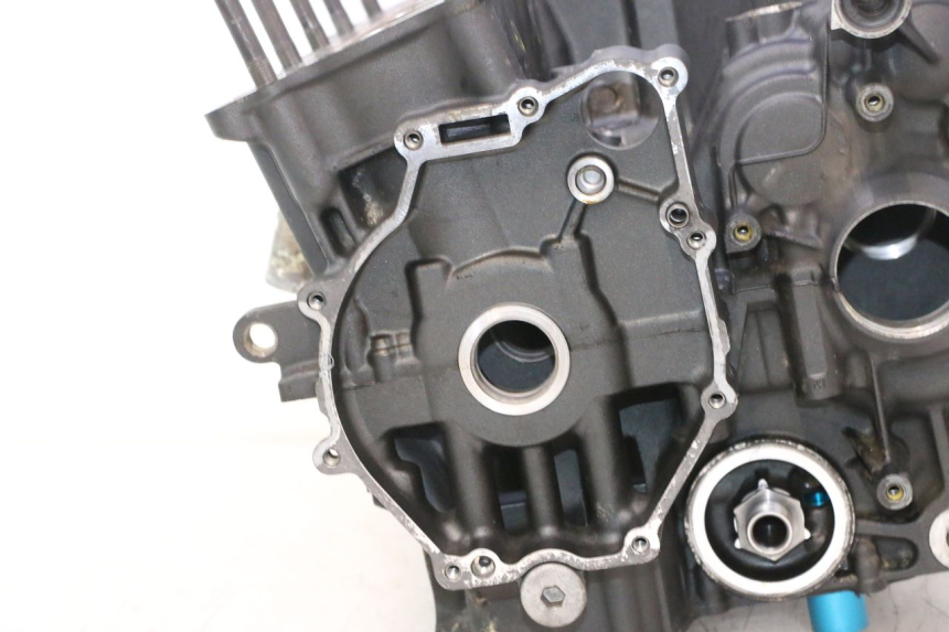 photo de PARTE INFERIOR DO MOTOR YAMAHA YZF R6 600 (2008 - 2009) - Detalhe da peça
