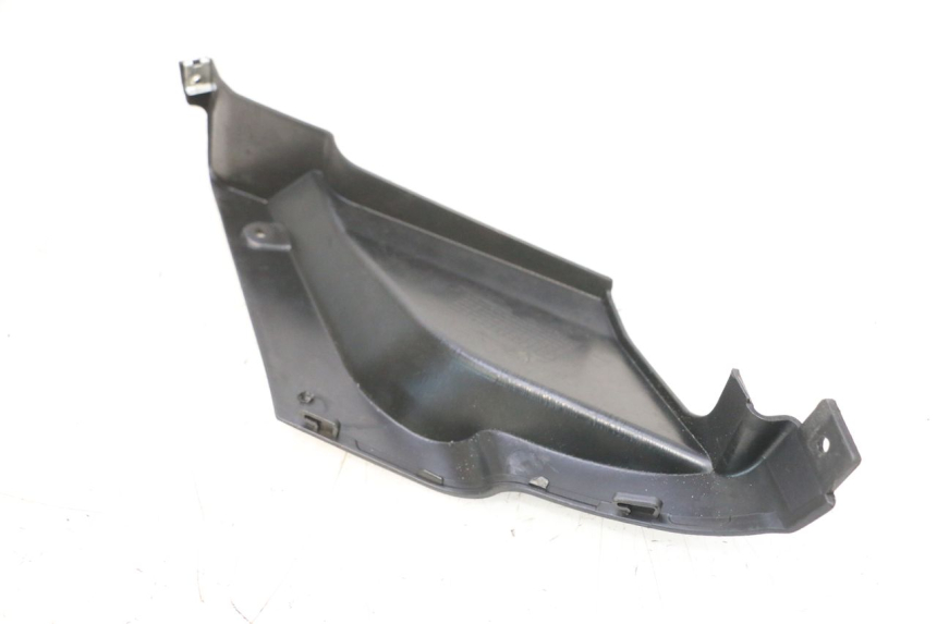 photo de BAS DE CAISSE ARRIERE DROIT KEEWAY F-ACT FACT EVO 50 (2020 - 2026) - Zoom do estado de desgaste