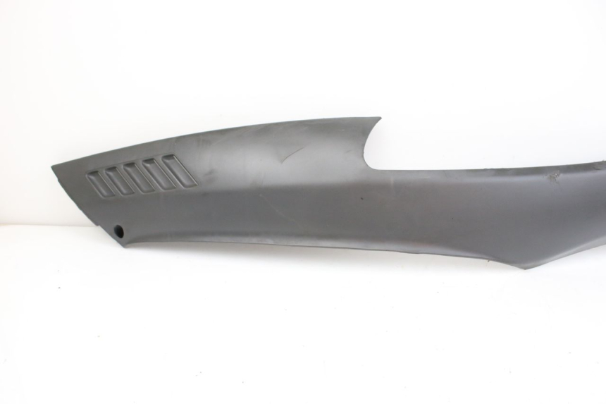 photo de Soleira traseira direita PIAGGIO HEXAGON 2T 125 (1994 - 1998) - Detalhe da peça