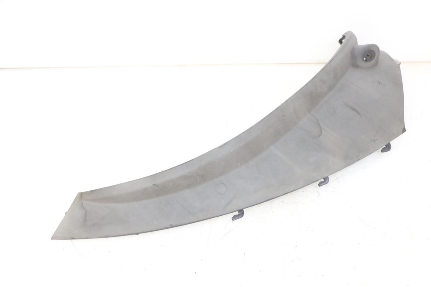 photo de Soleira traseira direita PIAGGIO MP3 LT 300 (2010 - 2016) - Pontos de fixação