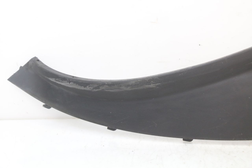 photo de Soleira traseira direita PIAGGIO MP3 125 (2006 - 2014) - Zoom do estado de desgaste