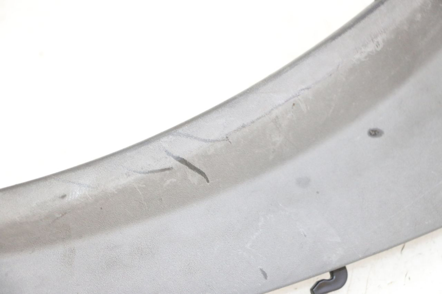photo de Soleira traseira direita PIAGGIO MP3 RL 250 (2006 - 2010) - Vista geral