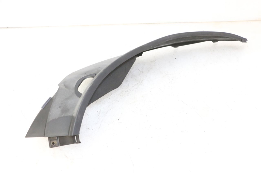 photo de Soleira traseira direita PIAGGIO MP3 RL 250 (2006 - 2010) - Estado da superfície