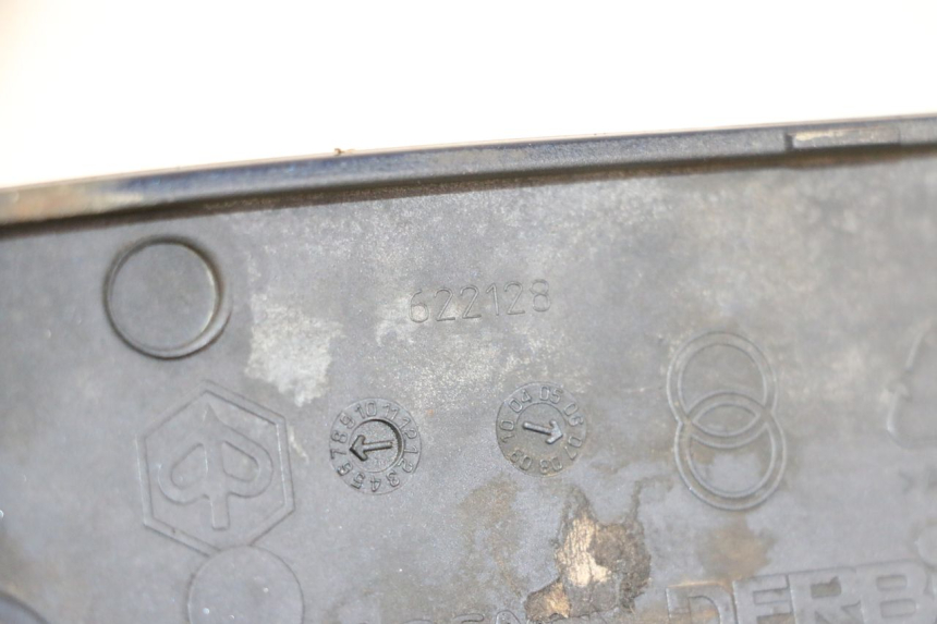 photo de Soleira traseira direita PIAGGIO VESPA LX 150 (2005 - 2013) - Detalhe da peça