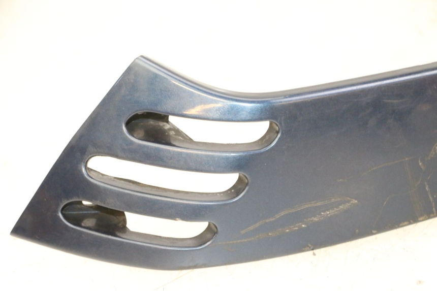 photo de Soleira traseira direita PIAGGIO VESPA LX 150 (2005 - 2013) - Marcações e referências