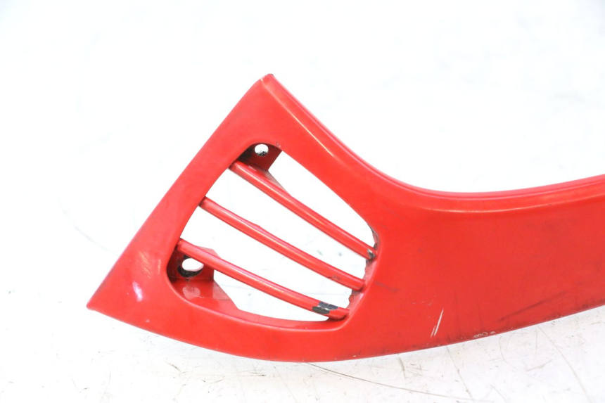 photo de Soleira traseira direita PIAGGIO VESPA S 2T 50 (2007 - 2014) - Detalhe da peça