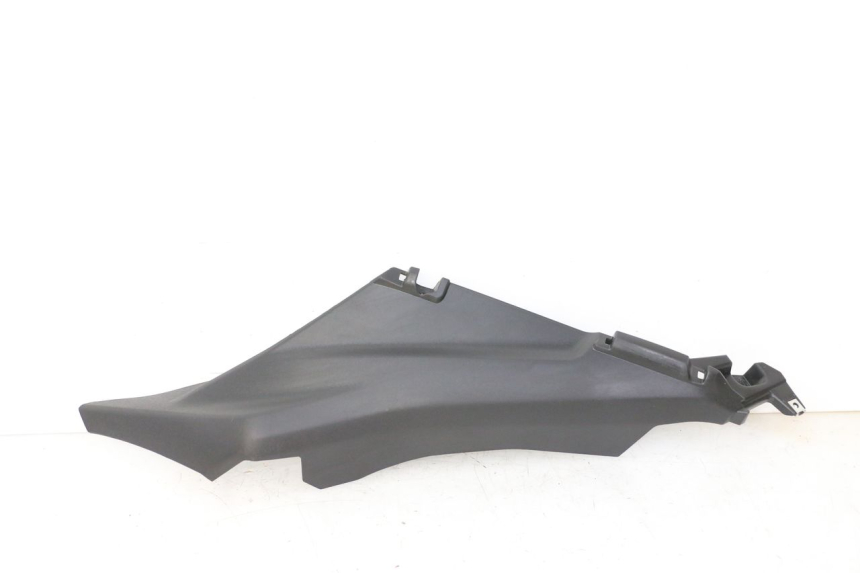 photo de Soleira traseira direita YAMAHA XMAX X-MAX 125 (2021 - 2025) - Vista principal