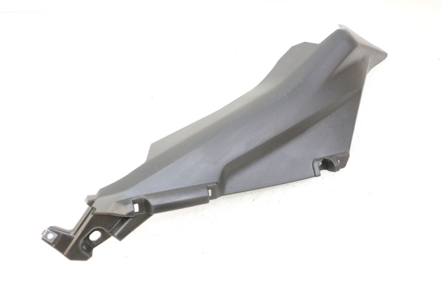 photo de Soleira traseira direita YAMAHA XMAX X-MAX 125 (2021 - 2025) - Vista geral