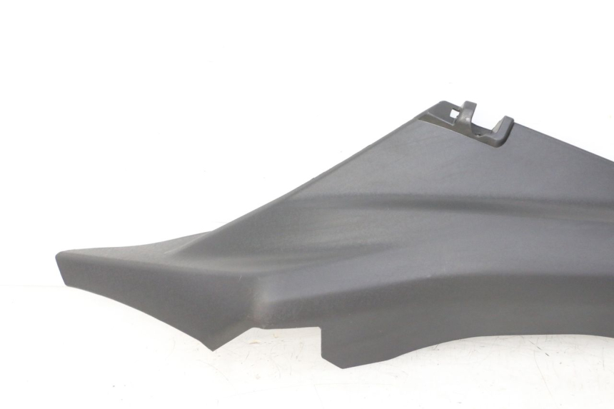 photo de Soleira traseira direita YAMAHA XMAX X-MAX 125 (2021 - 2025) - Peça verificada