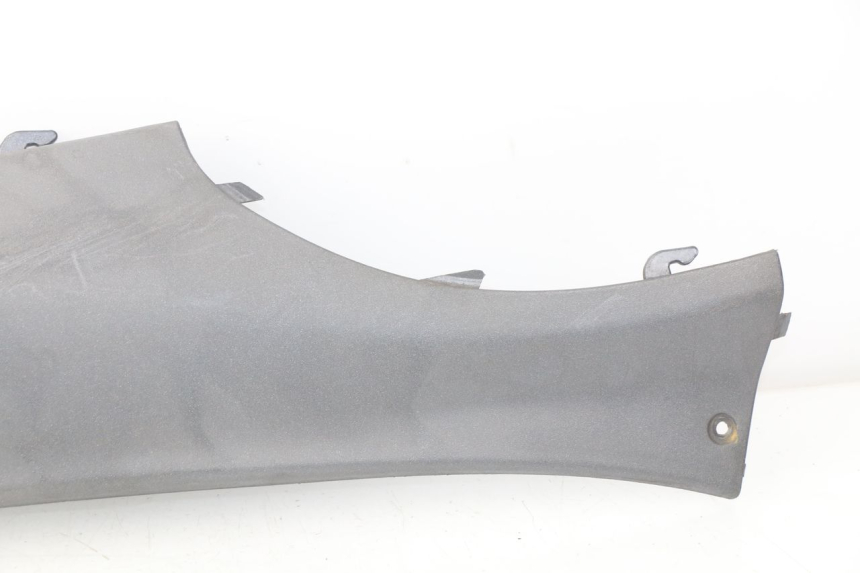 photo de Soleira traseira direita PIAGGIO X9 125 (2000 - 2003) - Pontos de fixação