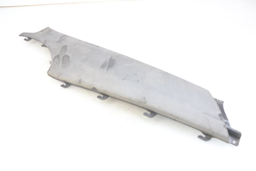 photo de Soleira traseira direita PIAGGIO X9 125 (2000 - 2003) - Ampliação técnica