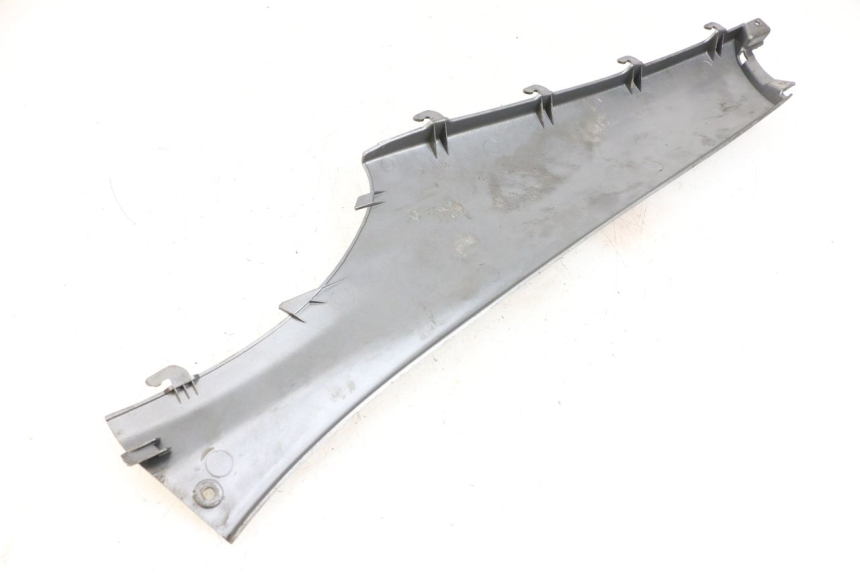 photo de Soleira traseira direita PIAGGIO X9 125 (2000 - 2003) - Detalhe da peça